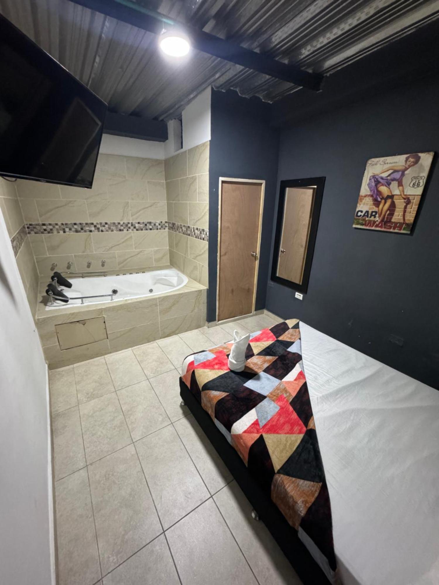 Hotel Select 메딜린 외부 사진