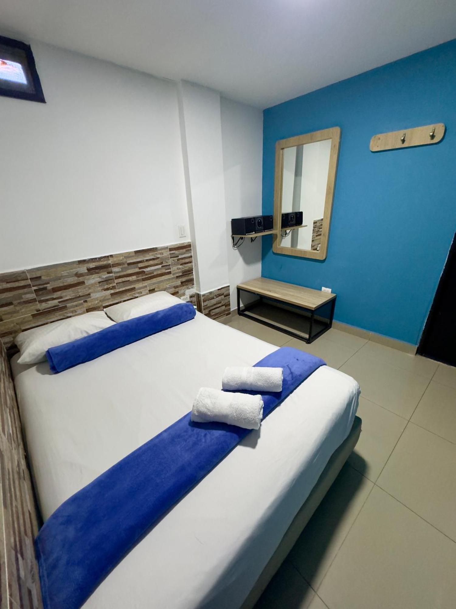 Hotel Select 메딜린 외부 사진