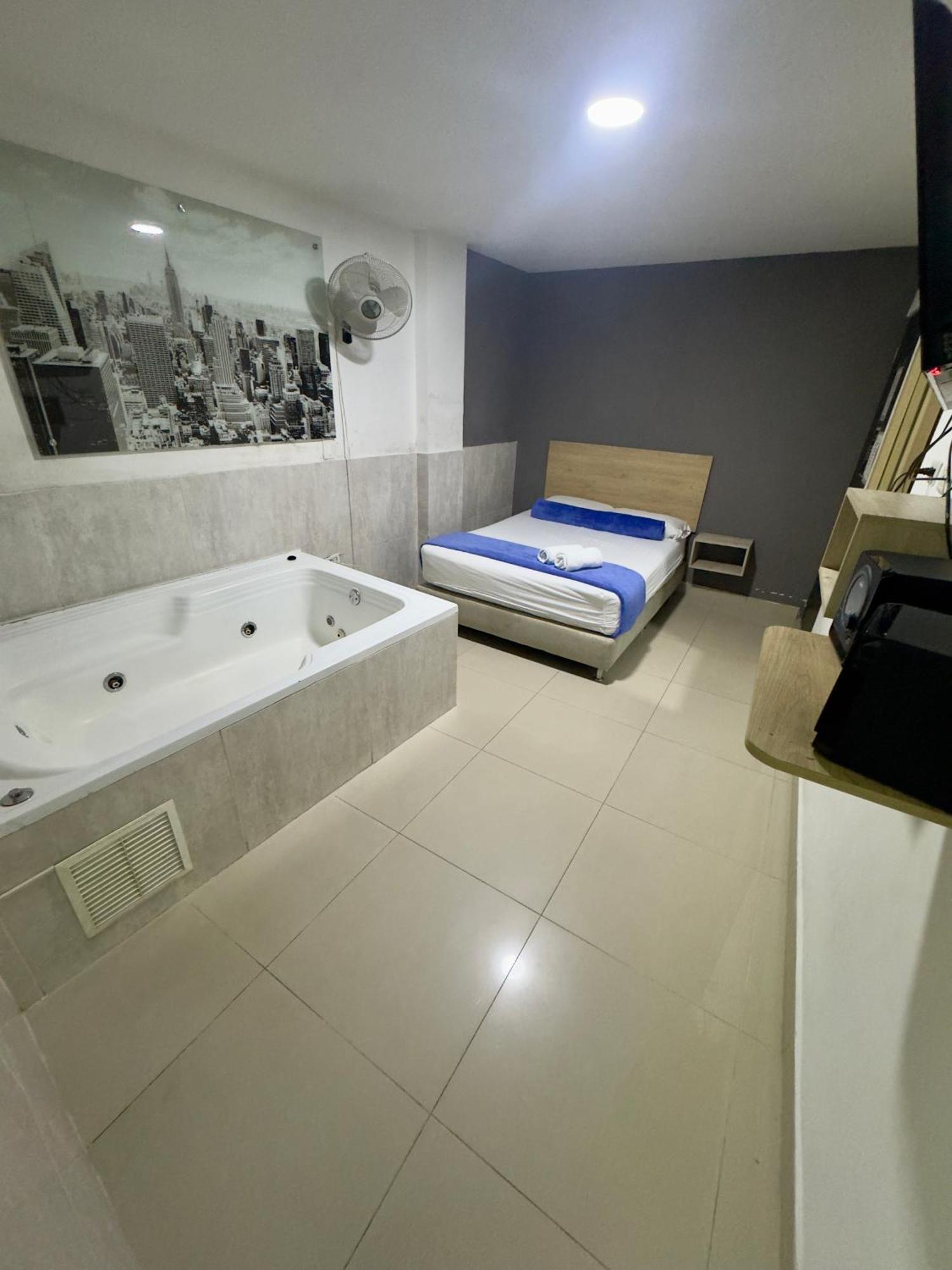 Hotel Select 메딜린 외부 사진